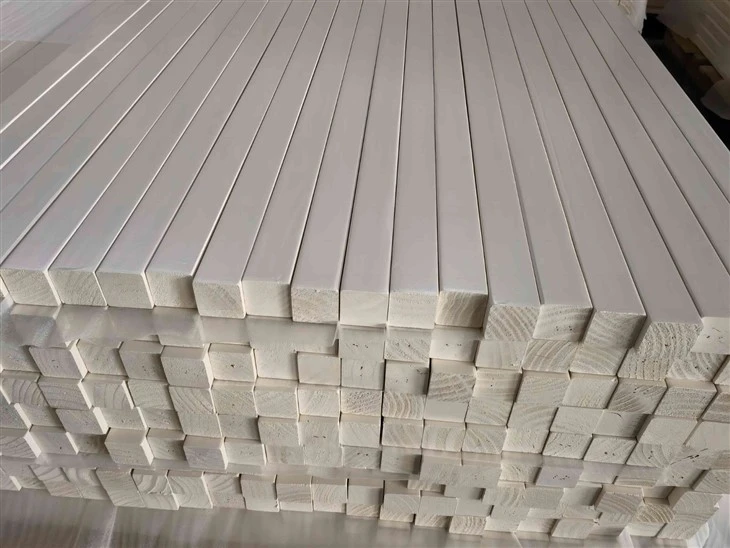 White Primed FJ Pine Stair Spindle