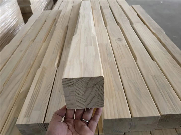 Blan Primed FJ Pine Stair Spindle